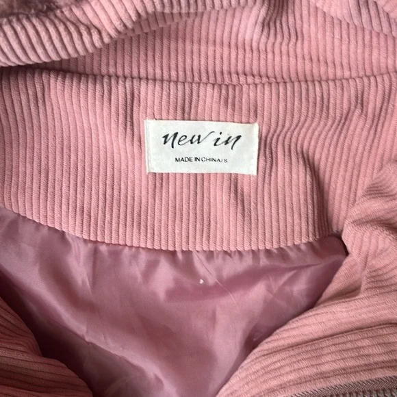 New In Jacket - Picture 2 of 3